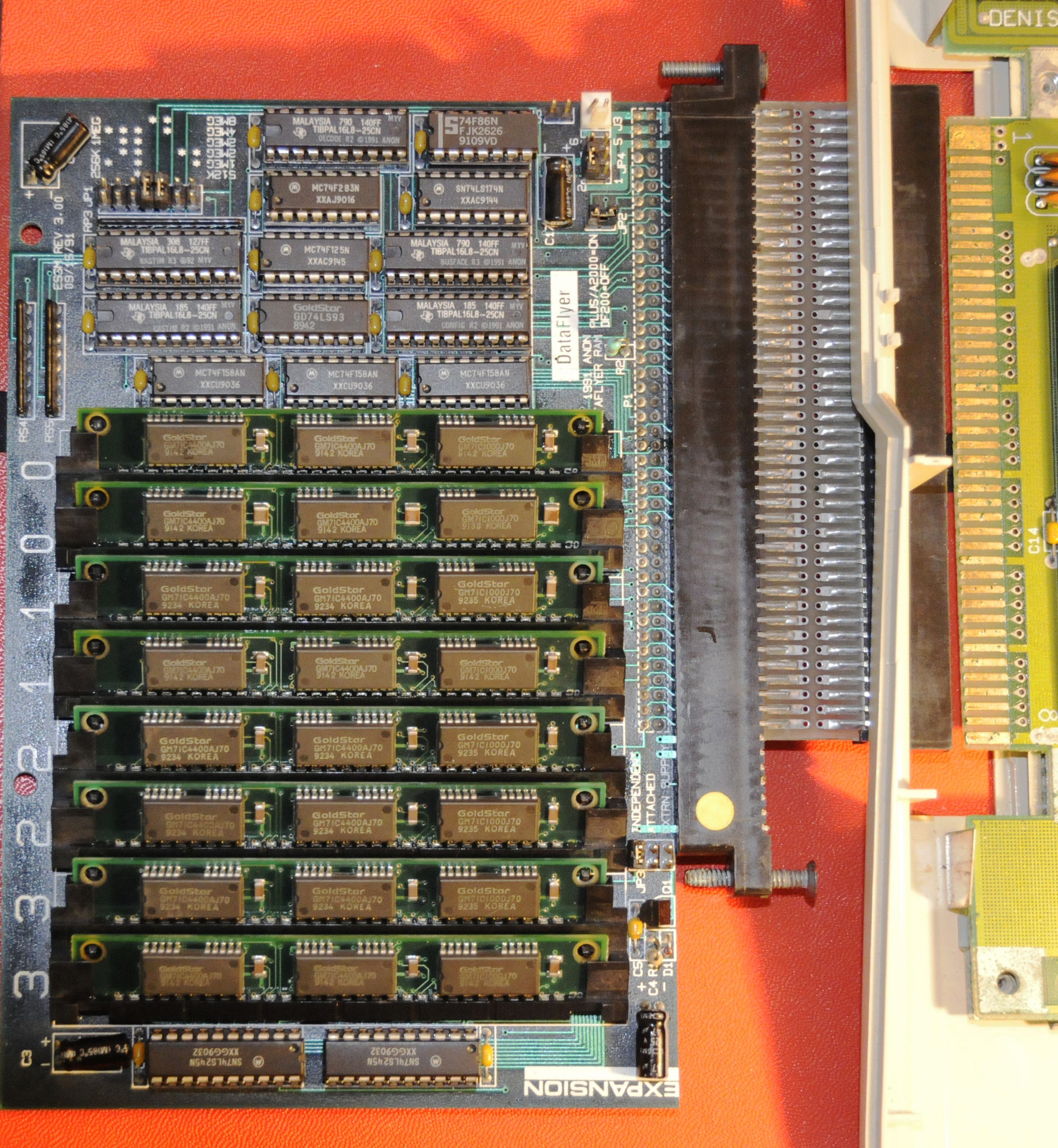 The ultimate Amiga 500 motherboard checkup courtesy of an X-Ray - Retro32